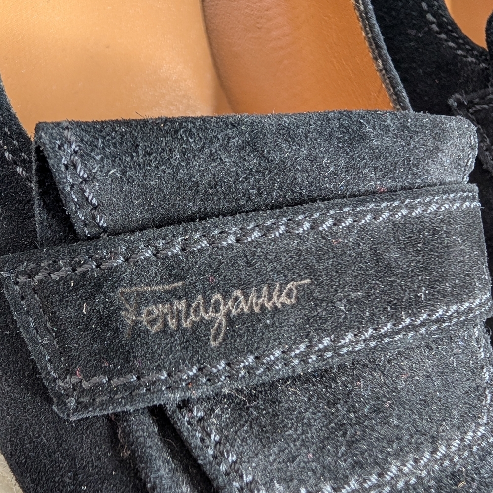 Salvatore Ferragamo Black Flats Timeless Elegance - Picture 8 of 13